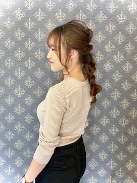 スーリールアドラーブルヘア(Sourire Adorable Hair) 編み込みハーフアップ