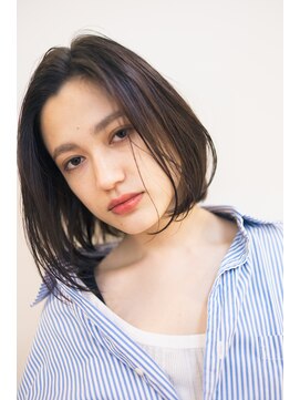 ピズム(PISM) 大人リュクス小顔ボブ/オリーブカラー/カールボブ