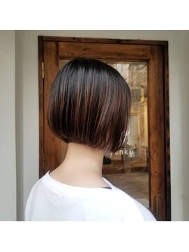 カウチ(Kauti) シンプルミニボブ