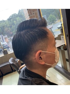 ヴァンカウンシル Kuwana(VAN COUNCIL) フェードカット