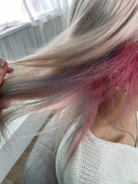 サロンドゥレゴッド(Salon de ReGod) ☆愛されピンク×ホワイト☆