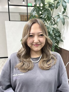 ベルヘアーデザイン 堺東(Belle hair Design) レイヤーカット/ハイトーン/レイヤー/外国人風/ケアブリーチ
