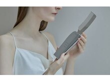 アペゼ(Apaiser)の雰囲気（話題のパーミエイツコームをフルカラー、トリートメントで使用）