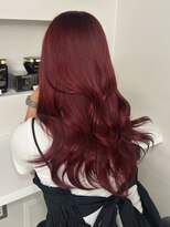 シイム(CYM)&nbsp;艶髪ウェーブ/透明感/ローズレッド/レイヤーカット