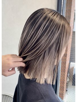 ジャンクス 千葉(junks) バレイヤージュ/くびれボブ/アッシュオリーブ