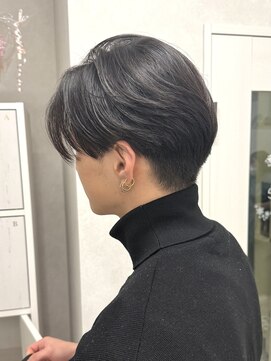 ルフトバイアンビエンテ(Luft by ambiente) 30代40代50代　刈り上げショート