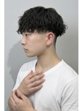 レボ 片町店(Revo) フェザーショート×シャドウパーマ