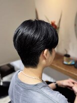 ムニカ 表参道(Munica)&nbsp;刈り上げない韓国風センターパート