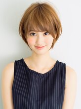 シウ(shiwu) スッキリ目ヂカラUPの小顔ショート