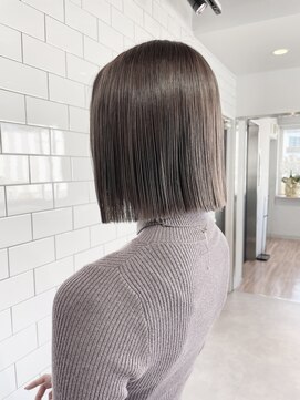 ブルー(BLUE) 《Blue》#大人ボブ#濡れ髪#透明感#ラベンダーグレージュ