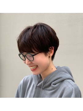ギミック 自由が丘(gimmick) 大人かわいい マッシュショート カジュアルスタイル
