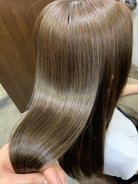 イレス 札幌駅南店(IRESU) ドレスヘア/ショコラアッシュ/縮毛矯正・ストレート