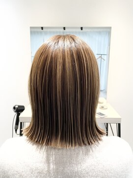 ストフ(stof) くびれボブ/切っぱなしボブ/外ハネボブ/アンブレラカラー