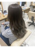 グラデーショングレージュ