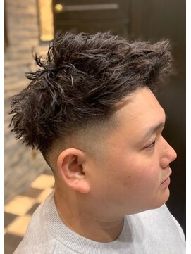 ミリオンバックス 神田店(Million Bucks) スパイキーショート/スペインカール<理容室>[メンズ/床屋/神田]