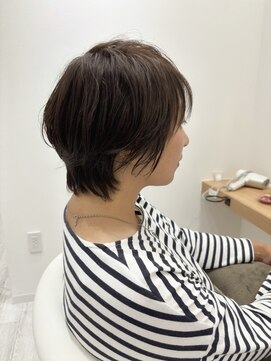 アドラーブル 駅南店(adorable) くレイヤーエモージュ小顔カットシースルーバング大人ガーリー