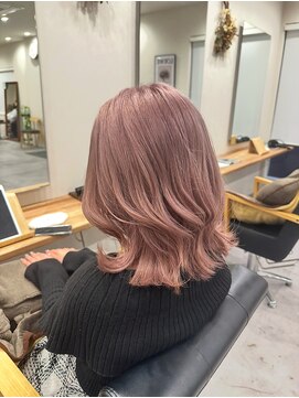 イロ(iro) ピンクベージュ