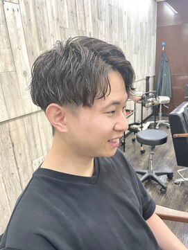 イズ(is) アップバングショート