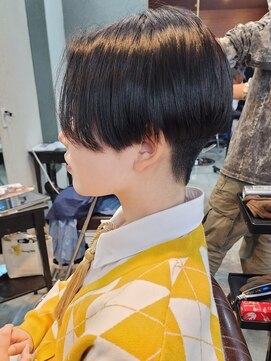 クレメント サロン ブル(Clement Salon Bull) 【松戸BULL】大人ガーリー☆刈り上げマッシュ