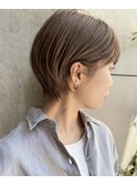 ショートヘアベージュハイトーンくびれ丸みボブ20代30代40代