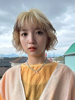 リンイチマルサン(Lin.103)の写真/ショートで可愛い＆小顔が叶う！乾かすだけで綺麗にまとまる/個性をプラスした大人可愛いが実現[ボブ]