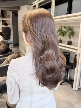 ディーエックス スリー(Dxxxx III) 透明感オリーブベージュ