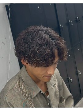 オーバル ジングウマエ(OVARL jingumae) 縦落ちパーマツイストスパイラルパーマ縦落ちセンターパート