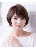 ネイビーカラーの美髪フレンチボブ風マニッシュショート