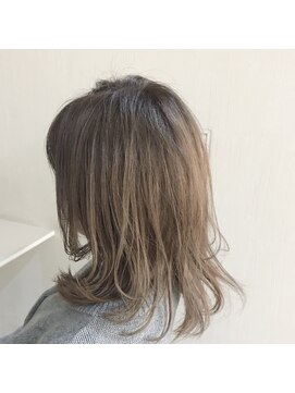 シェル 吉祥寺(shell) 透明感ミルクティーベージュ！