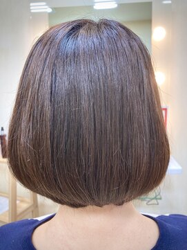 ビワテイ(Biwatei) 春季色でも暗くなり過ぎないローライト