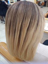 ティンク 横須賀中央(Tink)&nbsp;素材を生かしたデザインカラー