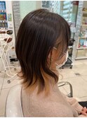 外ハネミディヘア