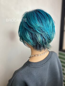 ラトリエ ブロカント 立川北口店(L'atelier BROCANTE) ショート ブリーチオンカラー ケアブリーチ 緑髪