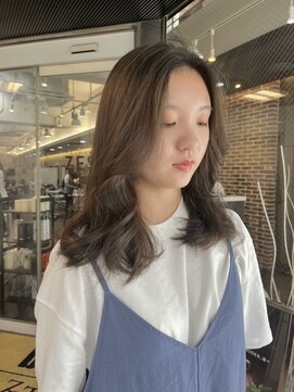 ヘアーアンドメイク ビス(HAIR&MAKE bis) ブリーチなしオリーブベージュ♪【多田　華歌】