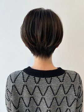 アルトル 池袋(altru) スッキリした大人のショートスタイル　元重