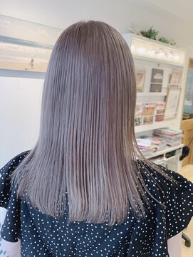 エイト新宿店(EIGHT shinjuku) ミルクティーベージュ