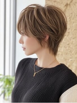 Ruufus恵比寿南/白髪ぼかしハイライト/ショートボブ/髪質改善 【30代40代50代】ショートボブ／ナチュラル抜け感／前髪あり