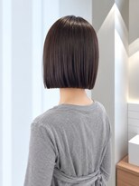 フォト 新宿三丁目(foto)&nbsp;髪質改善縮毛矯正地毛風ストレート切りっぱなしボブ