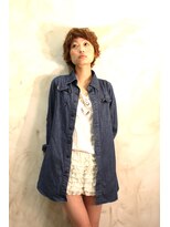 ブーケ(BOUQUET)&nbsp;ショートの毛先にパーマをかけたイメチェンヘア