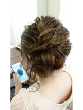 ヘアメイク アンク ルーズアップ