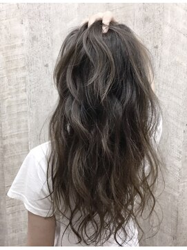 ヘアーサロン エイム(hair salon Ame) ラフ ウェーブ スタイル