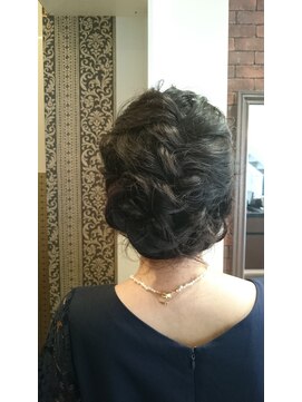 アウトオブザウッズ(out of the woods) お呼ばれスタイル