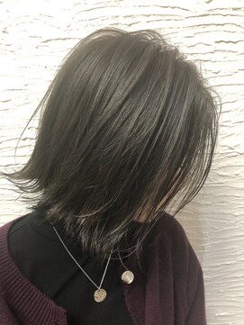 アルロン(Arllon) 外ハネボブ×グレージュ