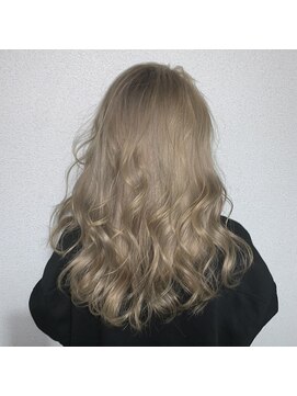 リー 京橋(Lee) 【Lee京橋】ミディアム×ハイトーンベージュ