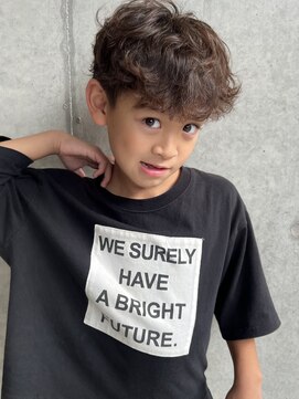 スプレンド センター南(SPLENDO hair nail supply&co.) コンマへア/センターパート/ツイストスパイラル/スキンフェード