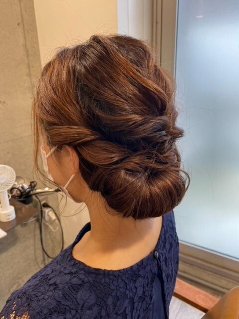 ギブソンタックヘアアレンジ結婚式二次会20代30代40代