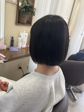 コアフィールフィス(COIFFURE fils) 《見附 今町》黒髪 ミディボブ