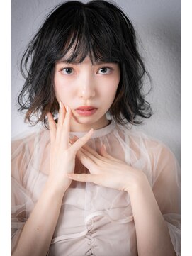 カバーヘアアンドスパ ブリス 浦和(COVER HAIR&SPA bliss) ぱっつん前髪イヤリングカラーゆるふわ外ハネボブパーマw浦和