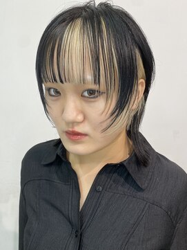 ココ 本八幡(KOKO) □＃顔まわりレイヤー＃レイヤーカット#ウルフ＃インナーカラー