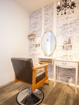 一人一人に合わせた接客が心地良いサロン♪少人数制のプライベート空間でゆったりとした時間を♪